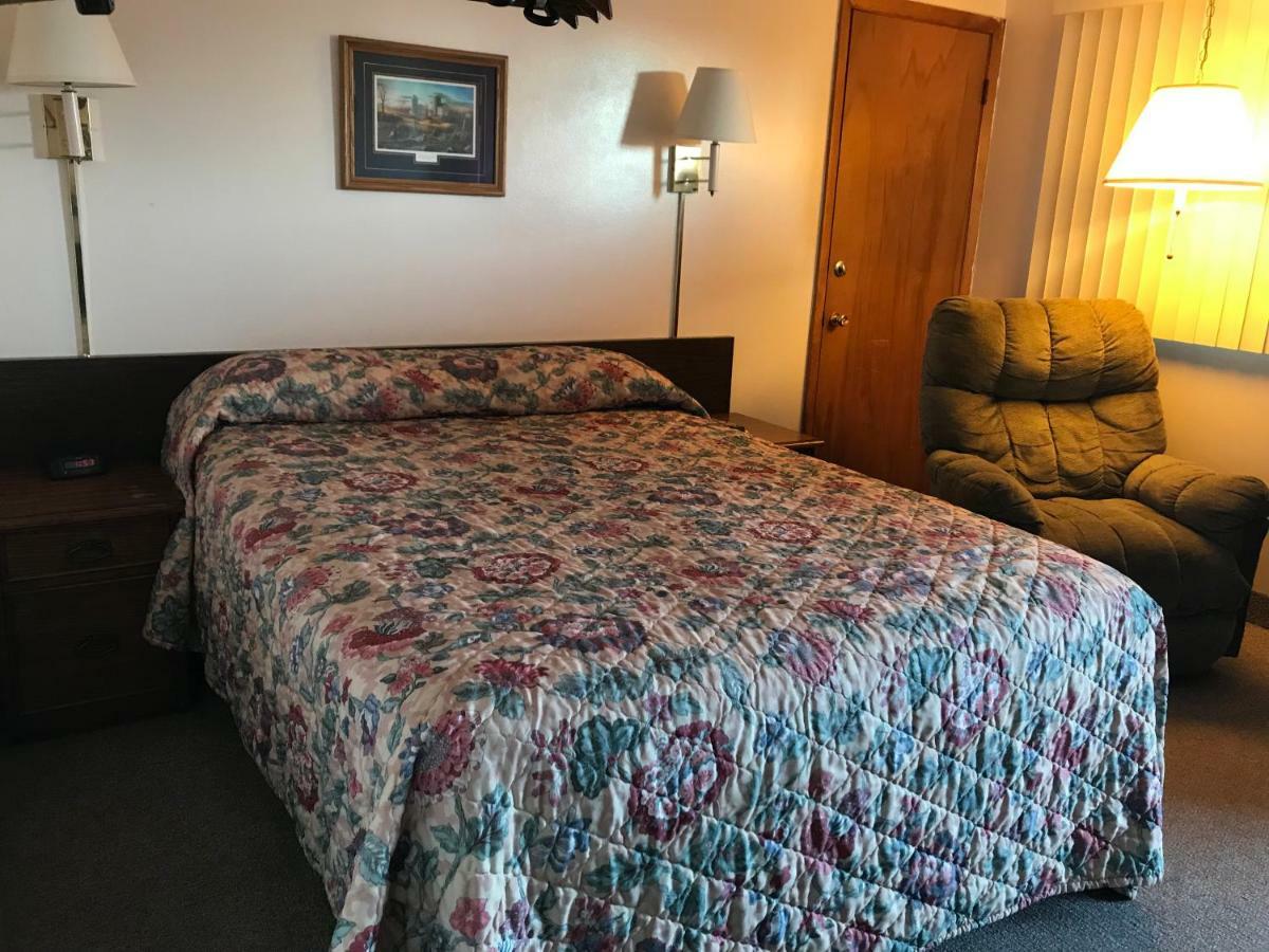 Motel Grand Chadron Eksteriør bilde