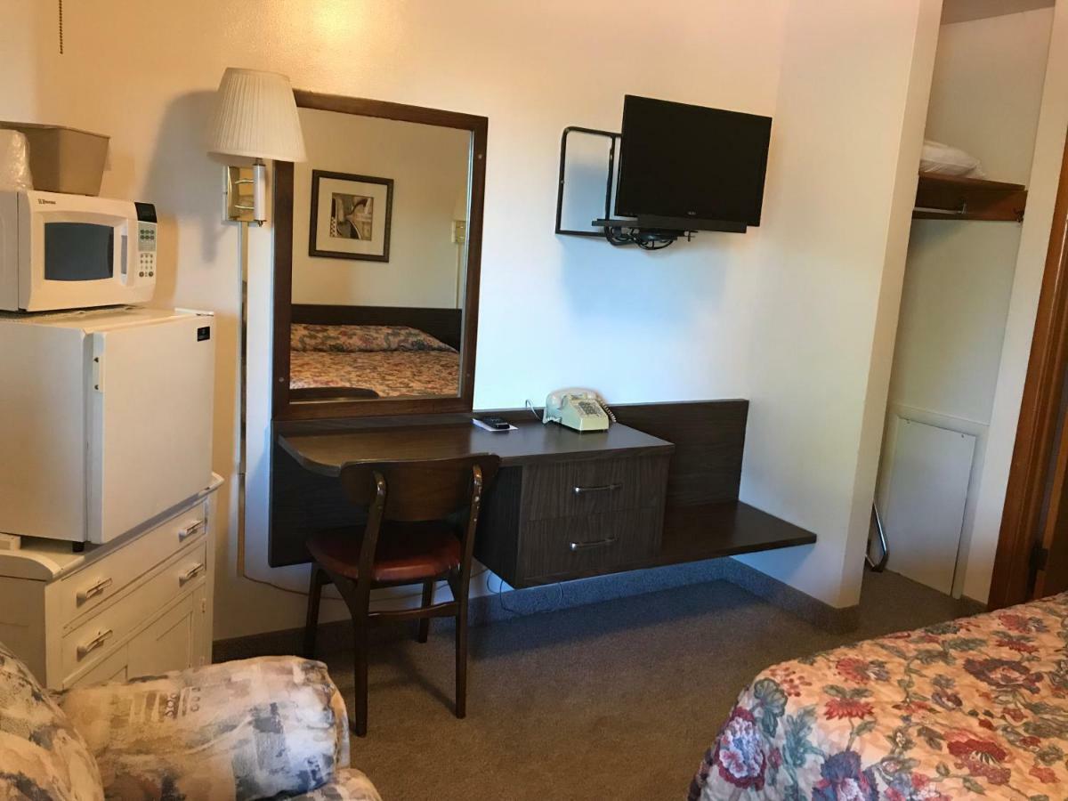 Motel Grand Chadron Eksteriør bilde
