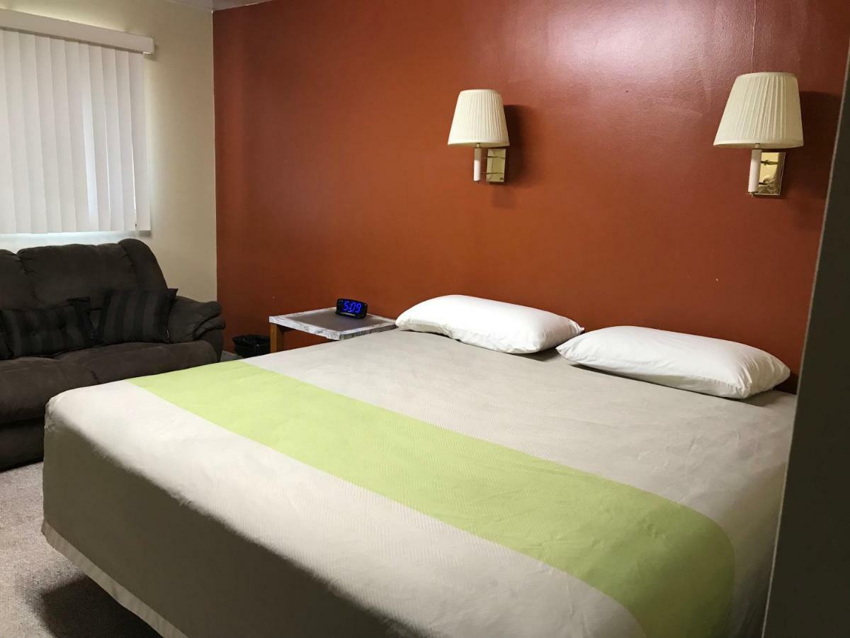 Motel Grand Chadron Eksteriør bilde