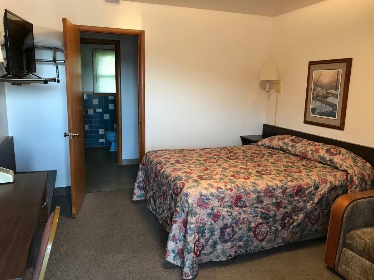Motel Grand Chadron Eksteriør bilde